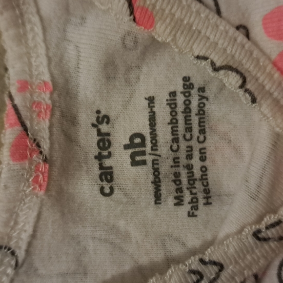 3 pack of Carter's Newborn onsies baby girl - Picture 5 of 5